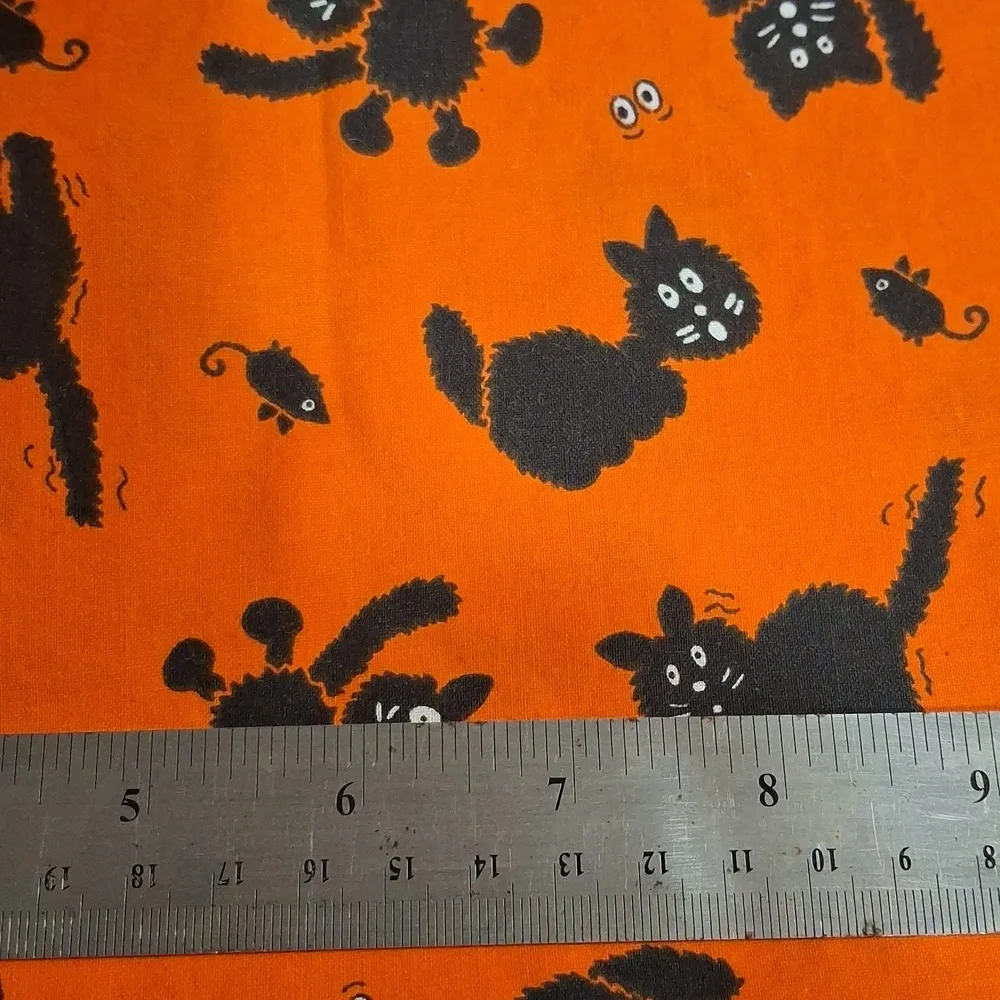 FABRIC #1183 - Cotton - Halloween Black Scaredy Cats Animal Print 3/4 yard